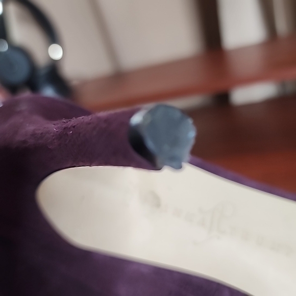 Ivanka Trump purple pumps. Size 7 - Picture 6 of 8